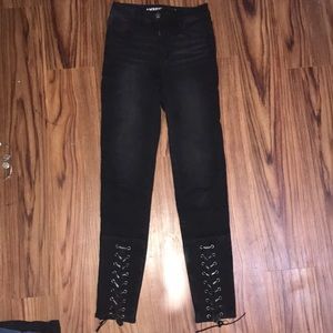 American Eagle SKINNY Laced Black Jeans